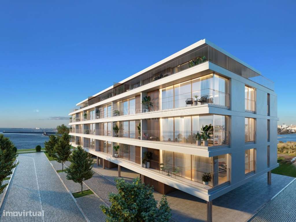 Apartamento T3 EXCLUSIVO | 2 lugares de estacionamento | Varanda - Grande imagem: 2/93