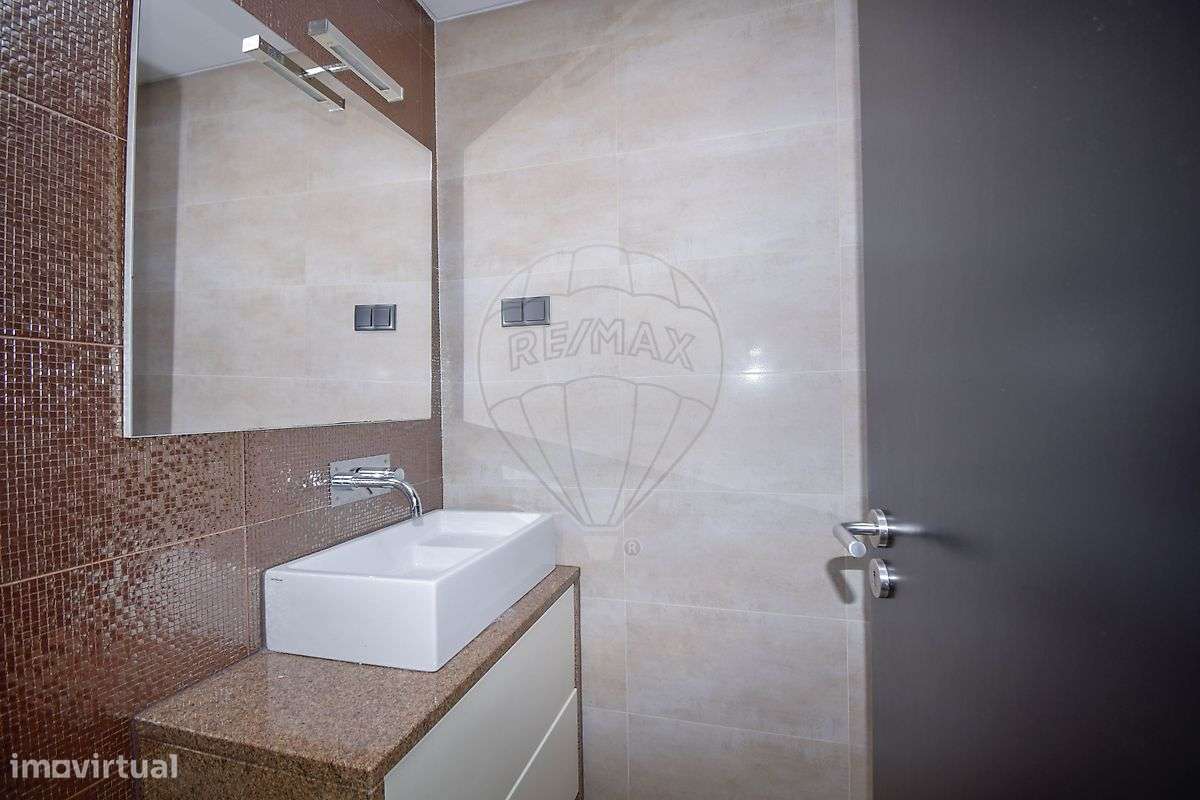 Moradia T4 para venda - Grande imagem: 4/50