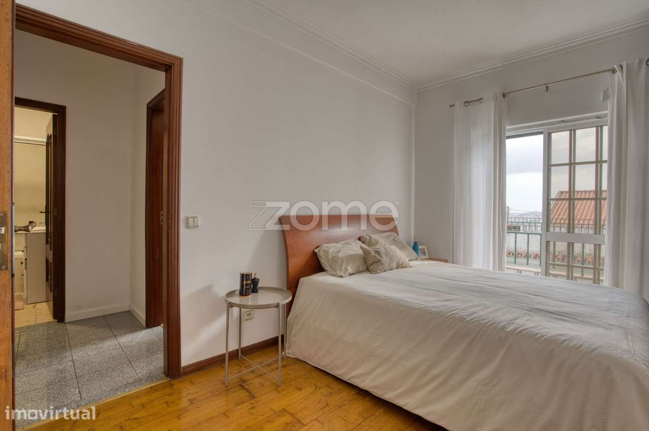 Moradia com terraço em Famões-33