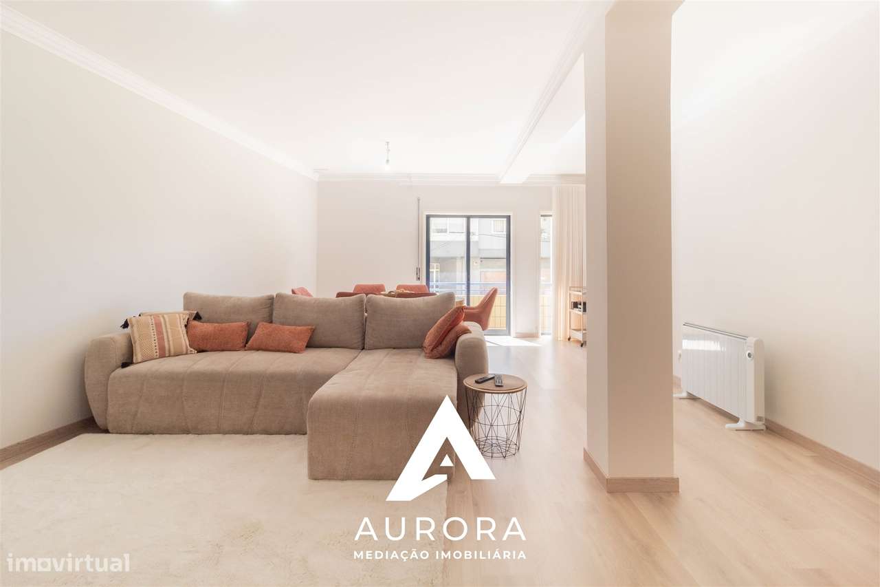 Apartamento T3 no centro de Fiães, Santa Maria da Feira, Renovado-8