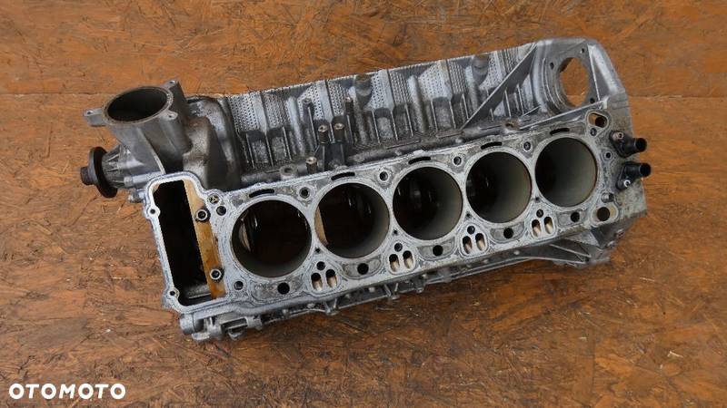 BMW E60 M5 E63 M6 S85B50A BLOK SILNIKA - 2