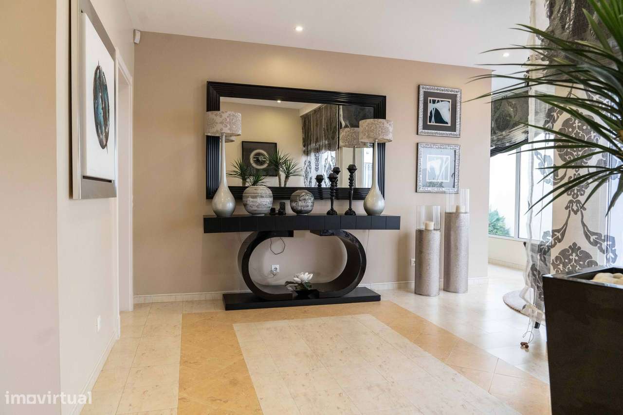 Luxuosa Moradia com 4 quartos localizada em Rosto do Cão - São Roque-7