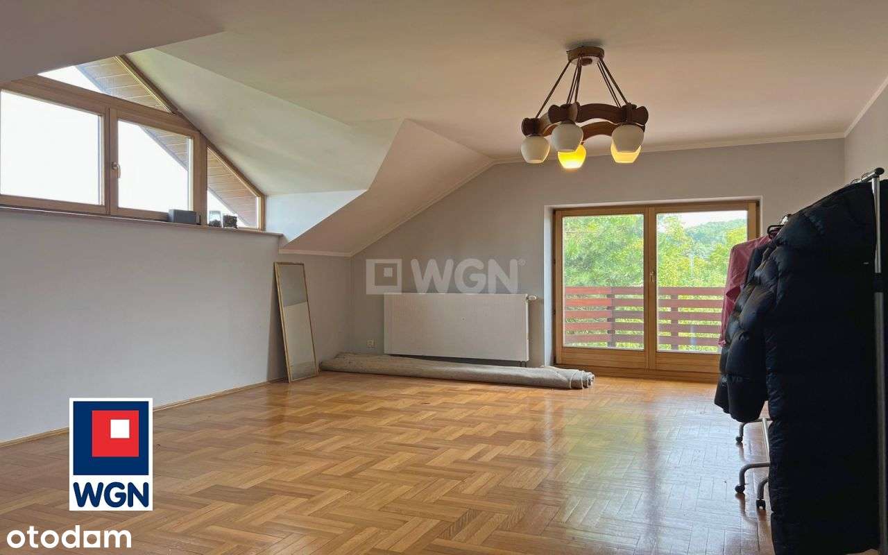 Imponujący dom w spokojnej okolicy-10