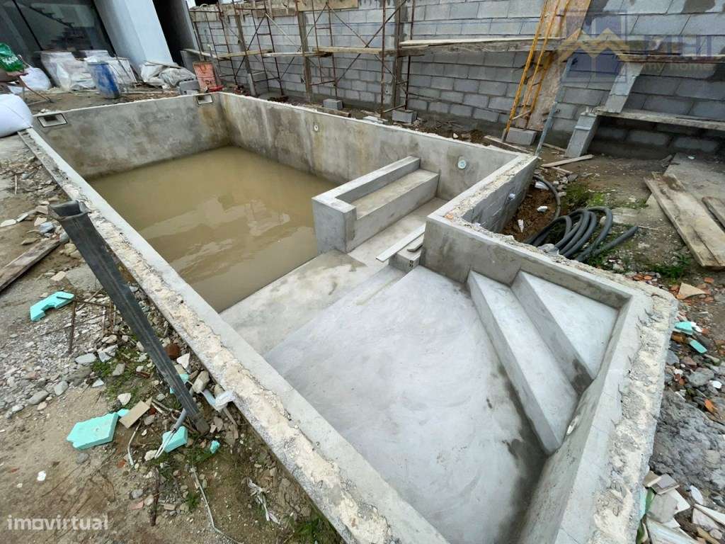 Moradias de Luxo T4 +1 a 500 metros da praia em Canidelo-58