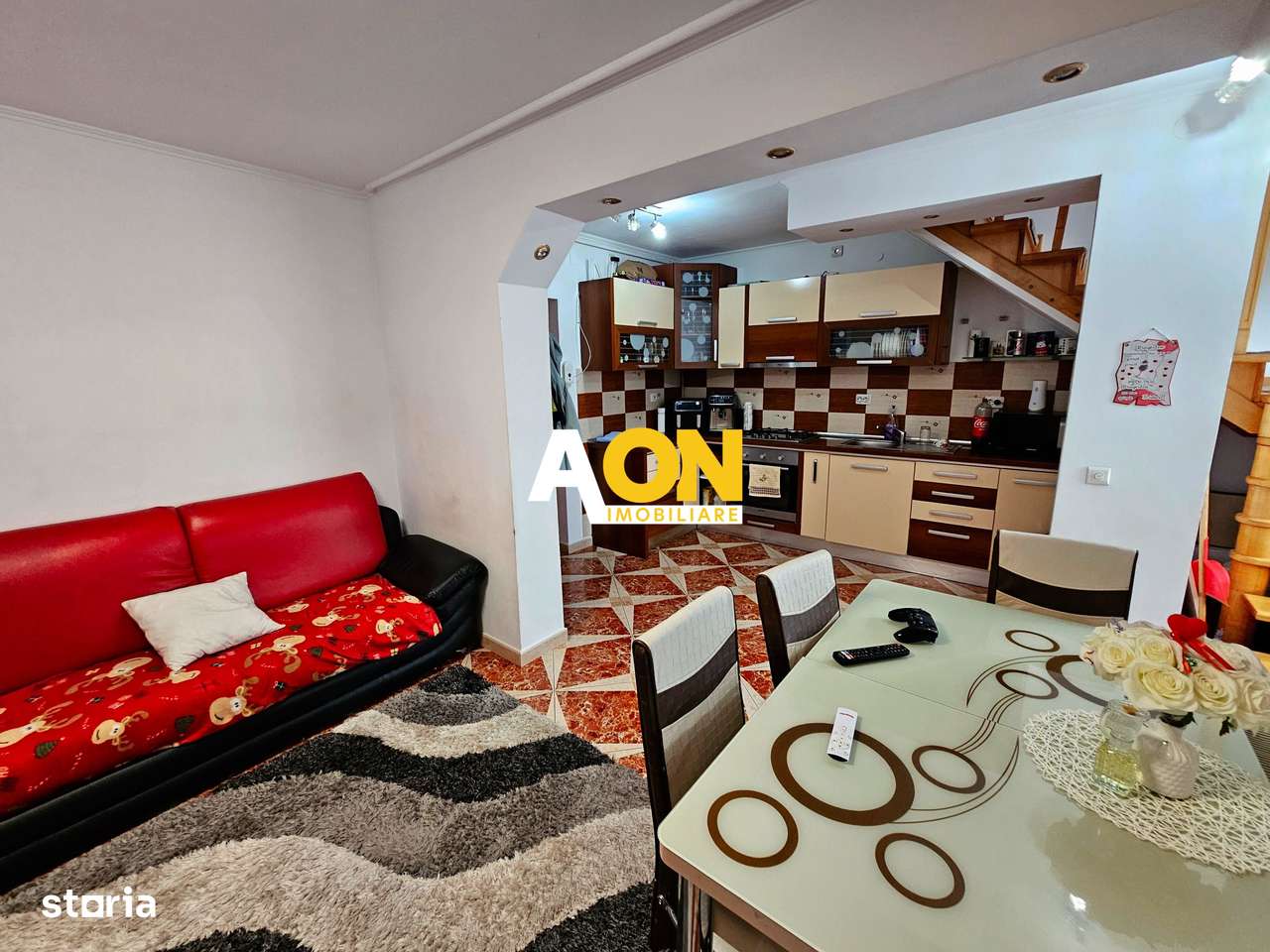 Apartament 3 camere, cu scara interioara, et.2, zona Kaufland Cetate - Imagine principală: 4/11
