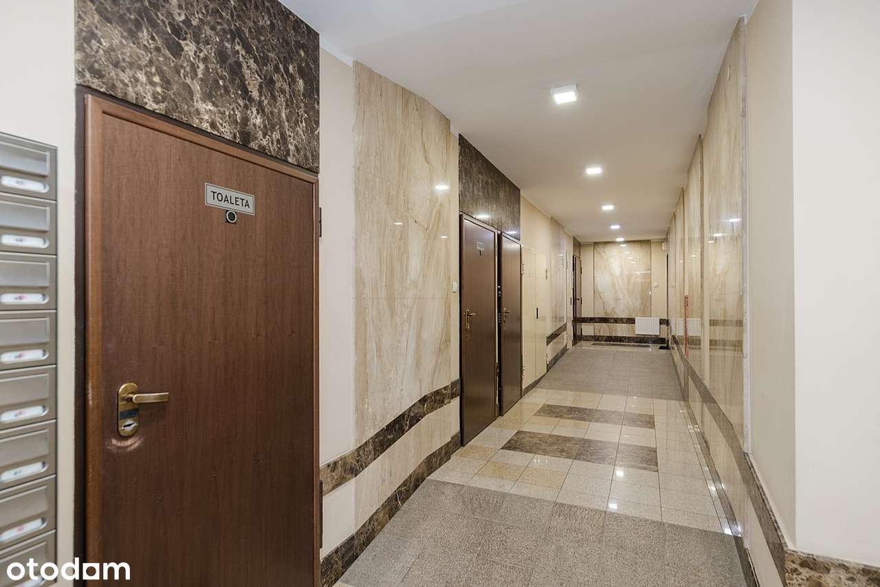 Apartament z TARASEM w cichym zakątku na Wspólnej-12