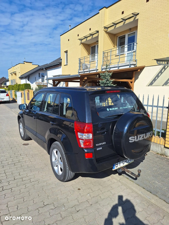 Suzuki Grand Vitara 2.0 - 3