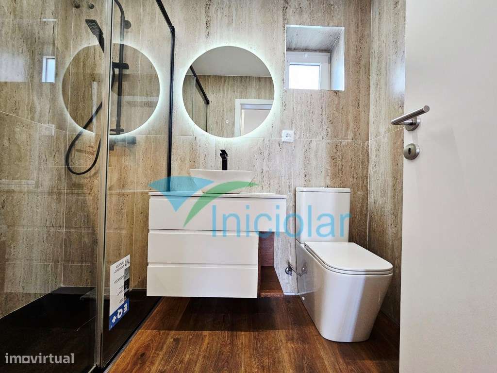 Apartamento T2 Totalmente Remodelado no Centro Histórico de Penafiel-12