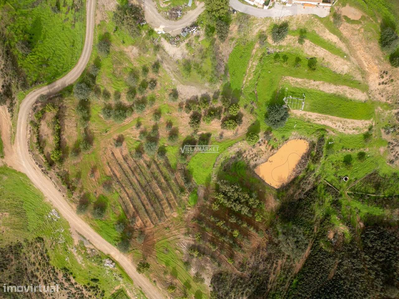 2 Terrenos rústicos com 10586 m2 situado no Lugar de Magoito (Odeleite-15