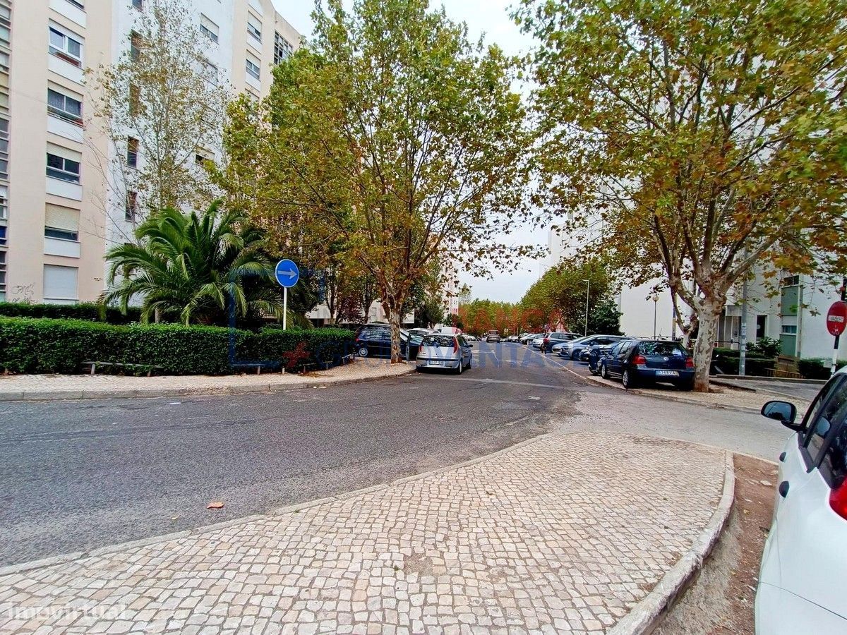 Apartamento T3 OCUPADO - Santo António Cavaleiros - Loures