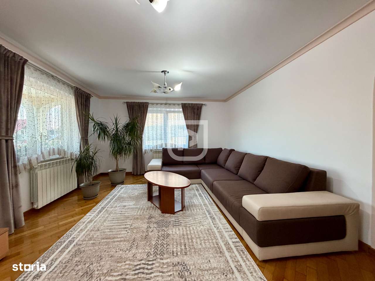 Casă 5 camere, 2.800 mp teren, Dărmănești – 13 km Suceava-2