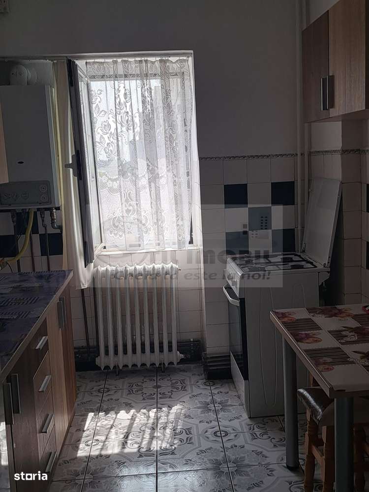 Apartament 3 Camere UMF - 450 euro - Imagine principală: 5/11