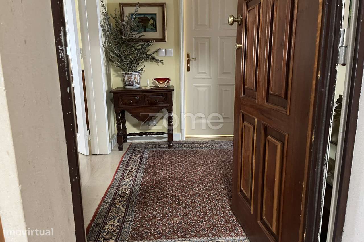 Apartamento T3 junto ao Casino do Estoril - Grande imagem: 4/17