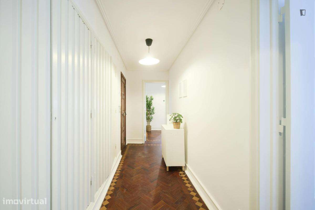 Quarto - localizado em Saldanha Lisbon - Grande imagem: 4/6