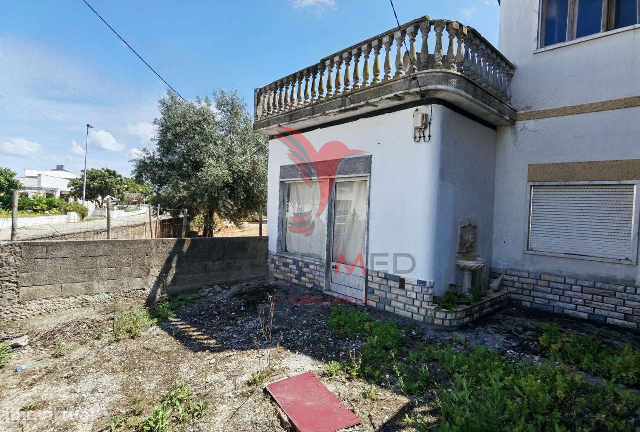 Moradia de tipologia T4 com espaço comercial  Riachos - Torres Novas - Grande imagem: 5/32