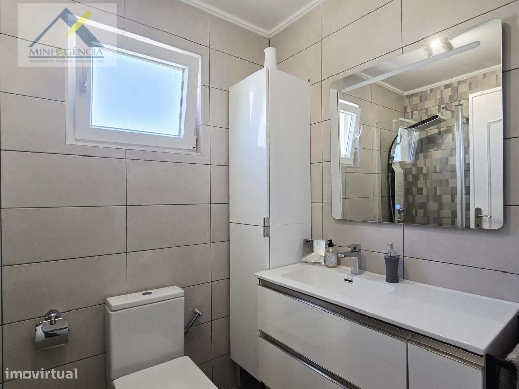 Apartamento T3 remodelado no Bairro do Liceu em Setúbal-27