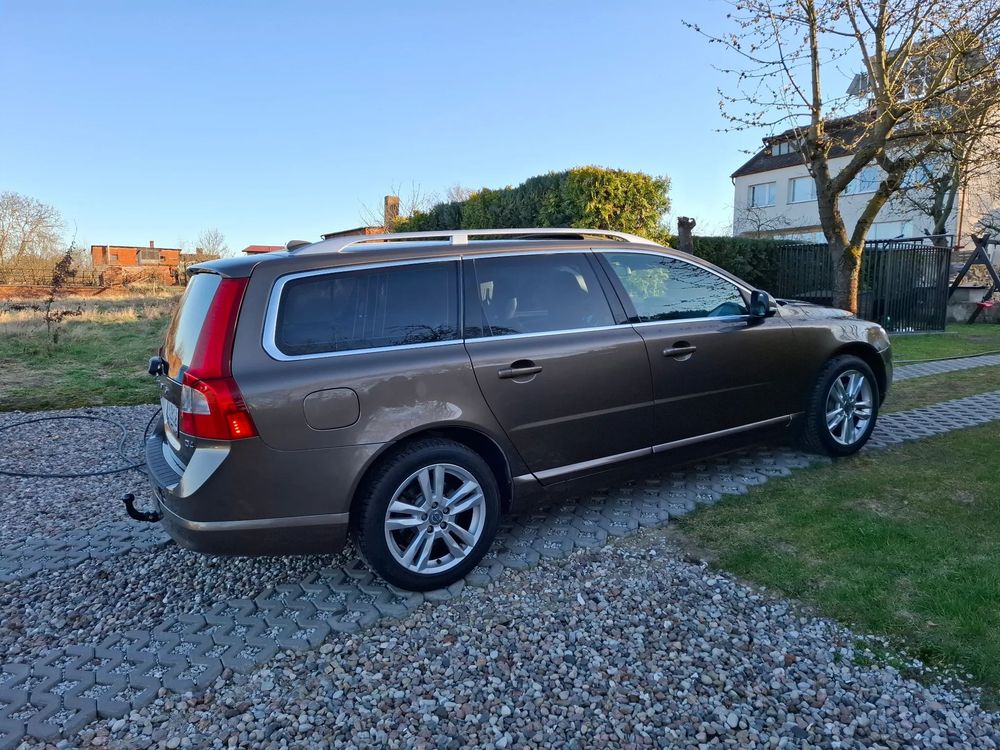 Volvo V70 III D4 Geartronic RDesign 2012