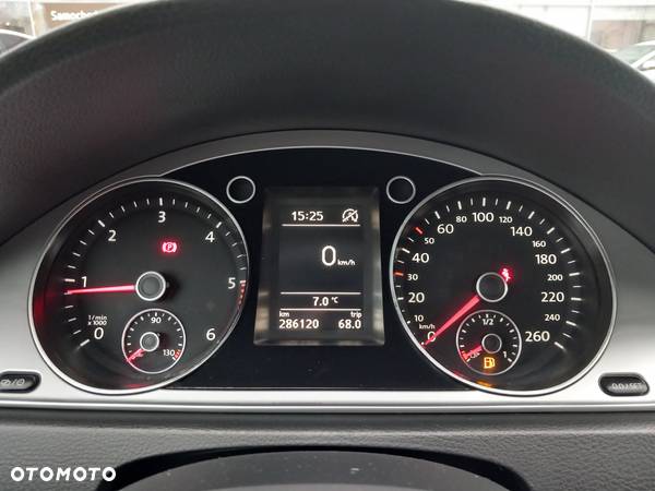 Volkswagen Passat 2.0 TDI Trendline - 22