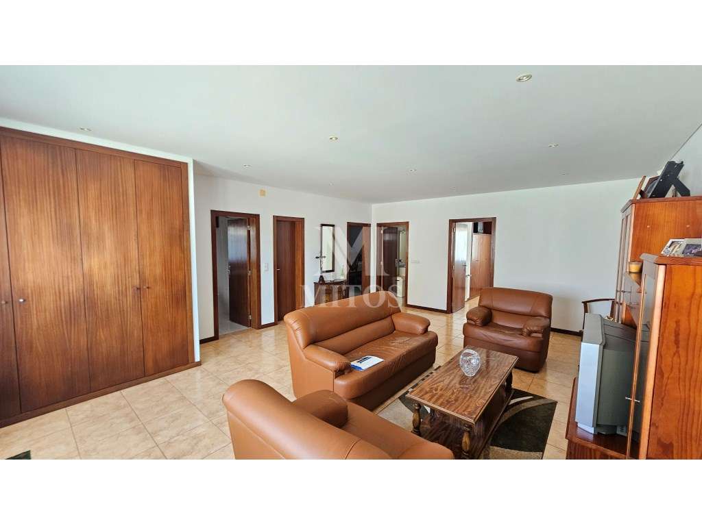 Moradia T4+3 - Castelo de Neiva - Grande imagem: 5/28
