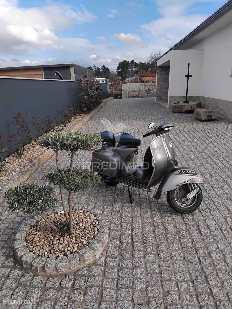 ? Moradia de Arquitetura Moderna em Construção | Cortes – Monção - Grande imagem: 4/5