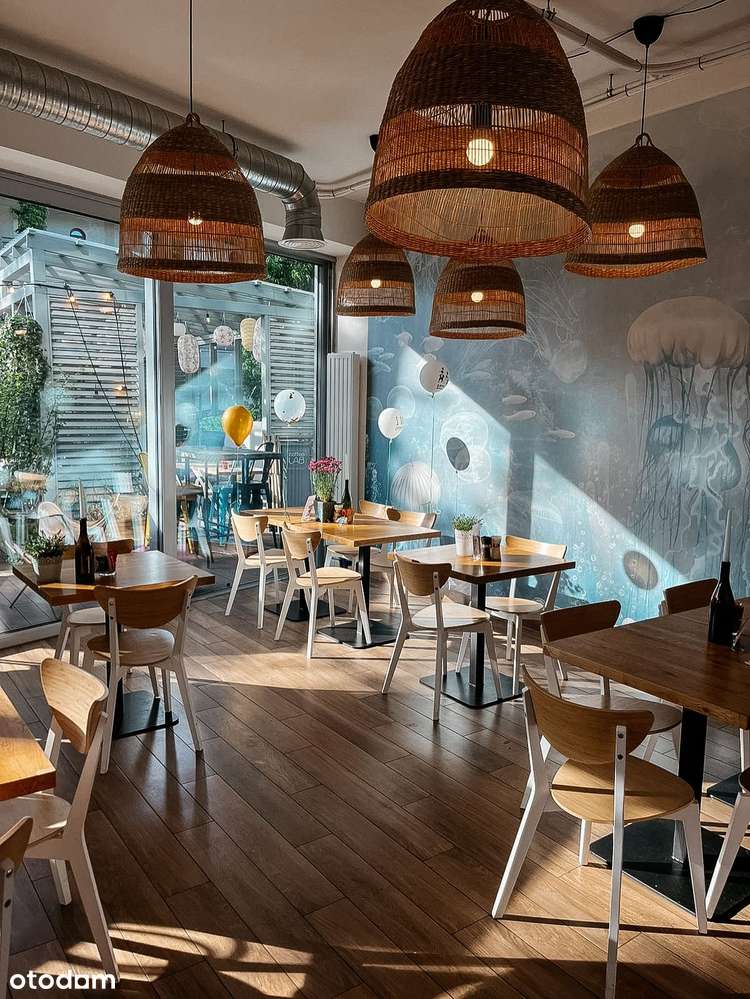 Restauracja Foca z dużym tarasem do wynajęcia