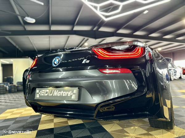 BMW i8 Standard - 8