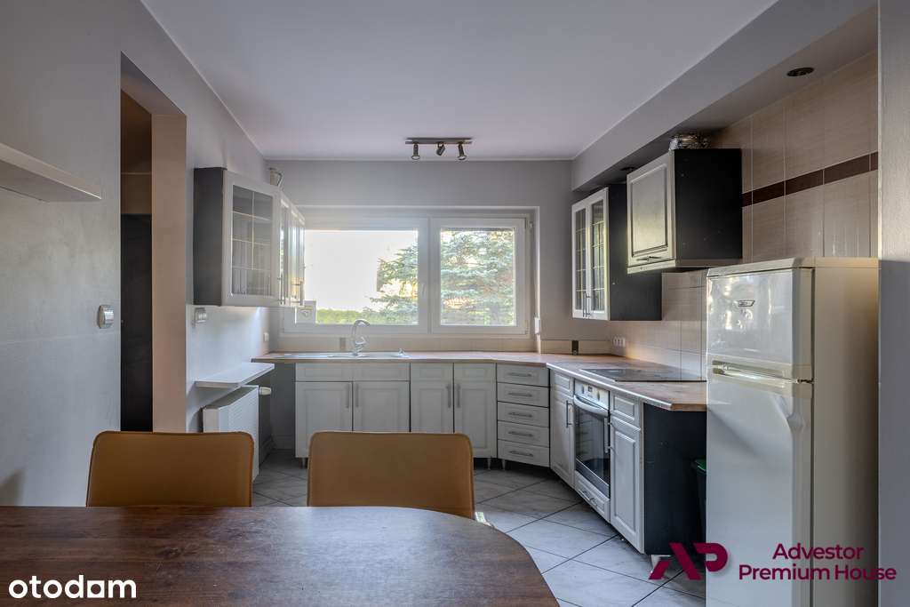 Dom z pięknym ogrodem-starodrzew- blisko lasu-5