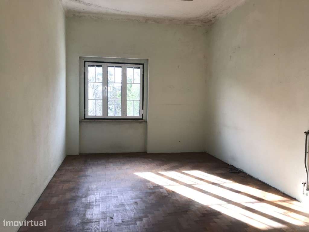 Moradia T7 com elevador-14