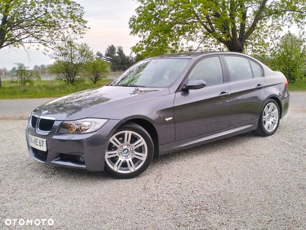 BMW Seria 3 320i - 1