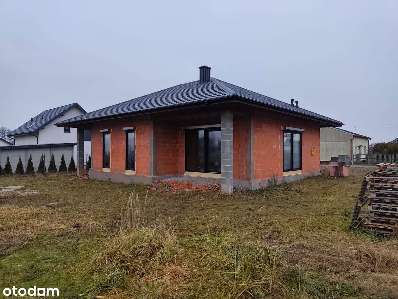 Na sprzedaż nowo wybudowany dom - Pełny obrazek: 2/7