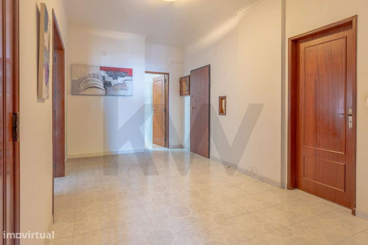 T2 com Vista Rio na Quinta da Piedade – Espaço, Conforto e Localização-6