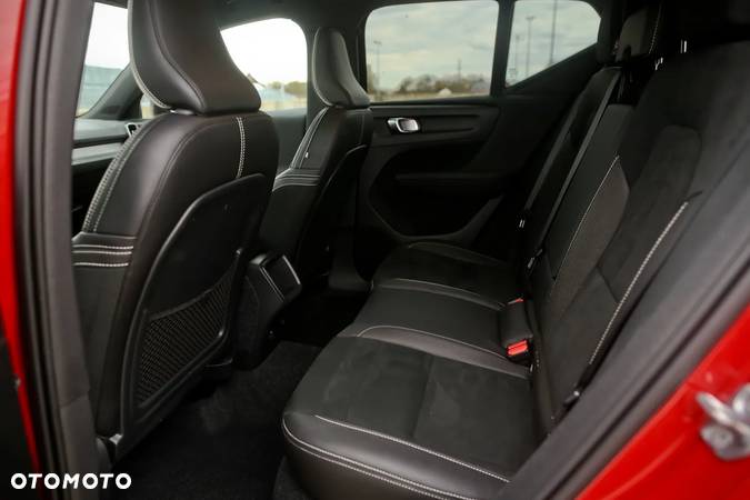 Volvo XC 40 T3 R-Design - 35