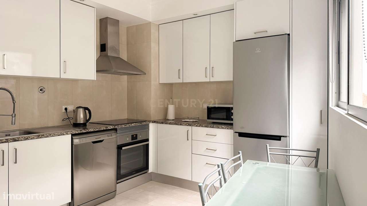 Apartamento T2 em Funchal (São Pedro) com Vista Mar-6