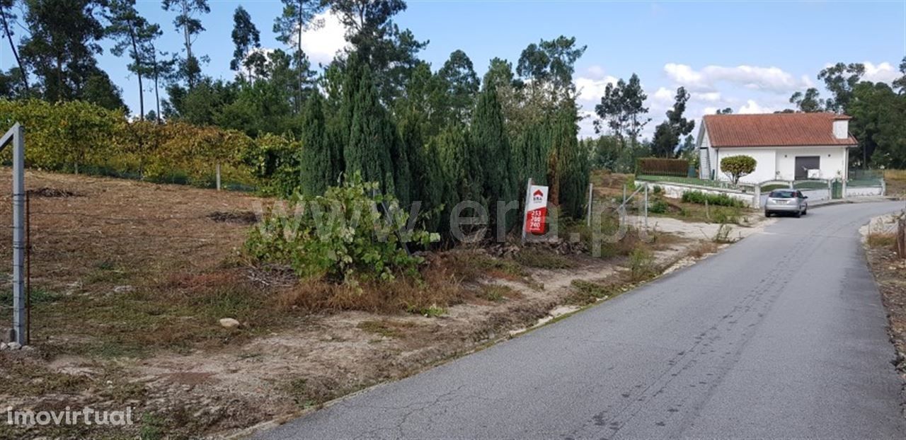 Terreno para construção em Regadas