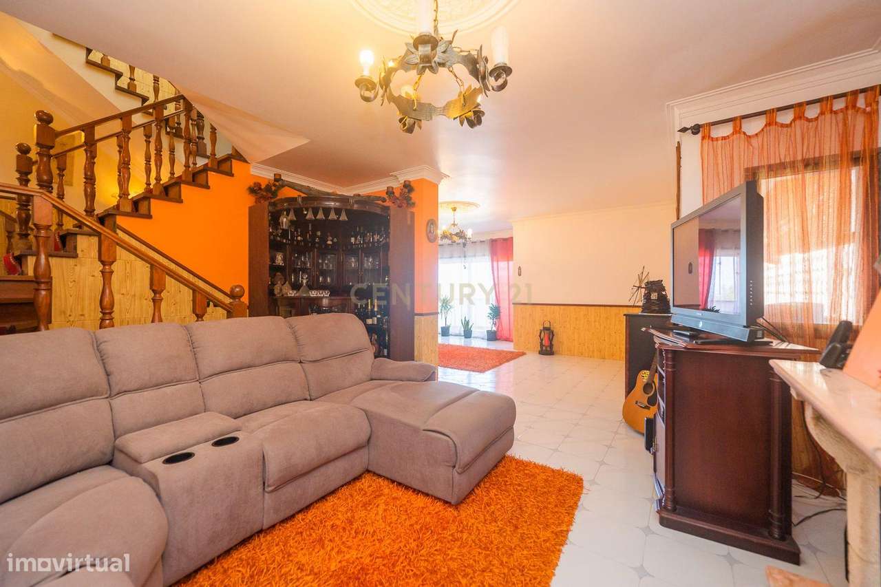 Sintra moradia T5,  lote com 360m2, garagem 65m2-28