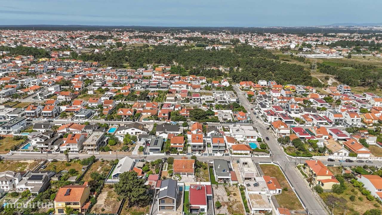 Moradia Isolada T3 com terreno de 726m² em Redondos – Espaço, Privacid-30