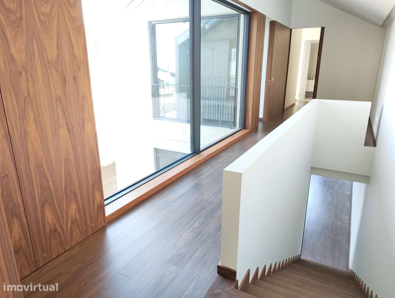 MORADIA NOVA com Piscina e Jardim - Junto ao Mar .-17