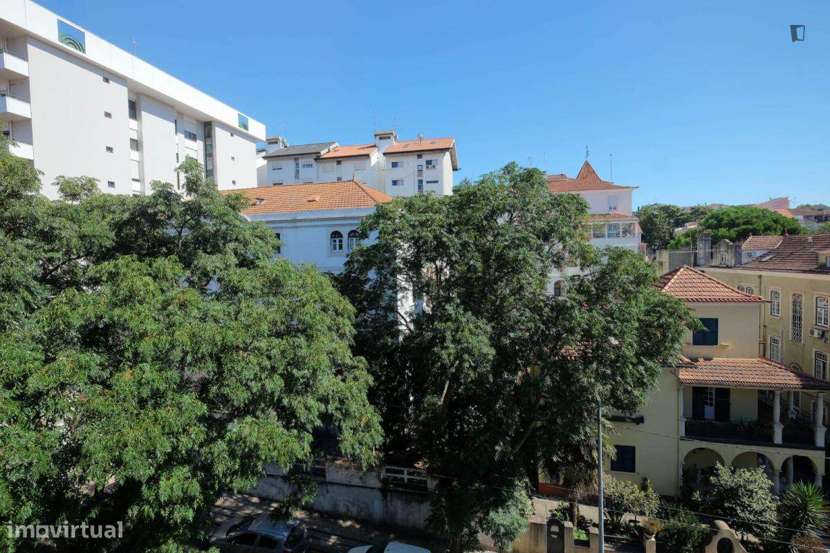 Quarto - localizado em Montes Claros Coimbra - Grande imagem: 2/6