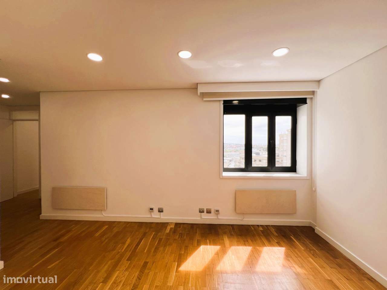 Apartamento T3 (vista panorâmica e garagem fechada 2 carros)-17