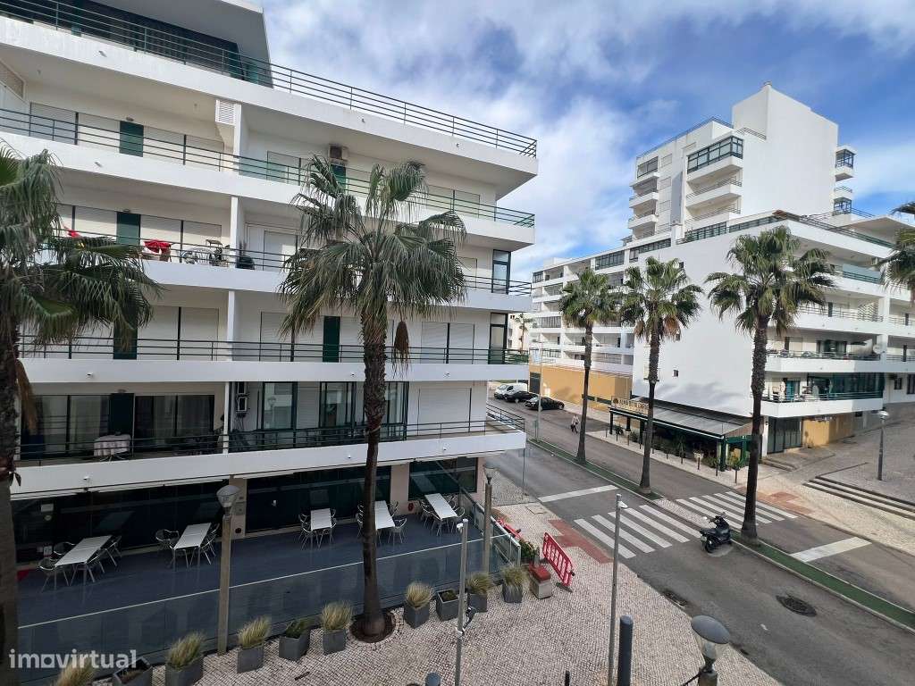 Apartamento T2 primeira linha lateral de mar em Quarteira - Oportun...-19