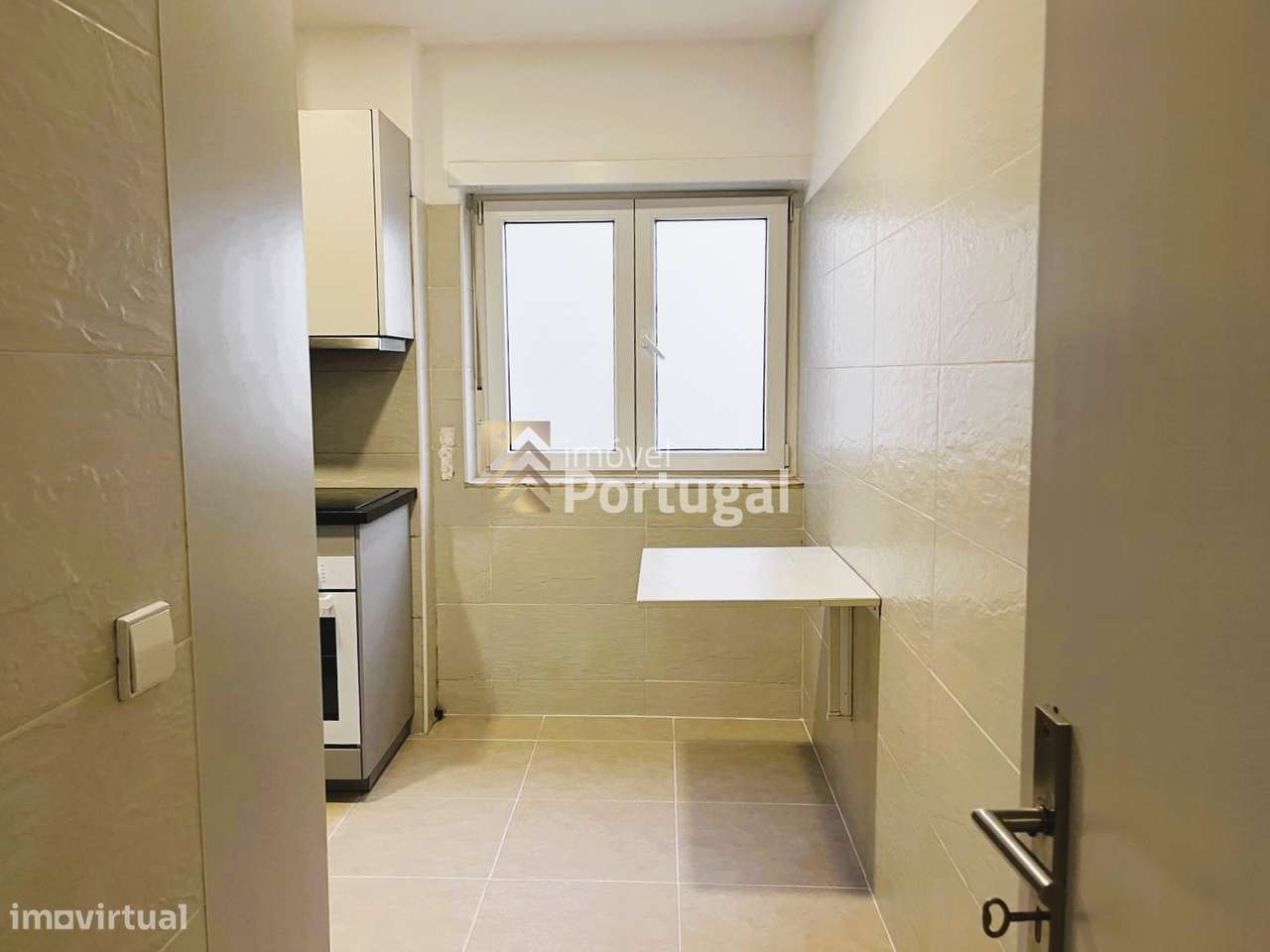 ARRENDA Apartamento T1  Remodelado, Mobilado e Equipado, na Zona do Tr - Grande imagem: 4/17