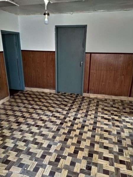 Vende-se Casa em Escalhão - Grande imagem: 4/10