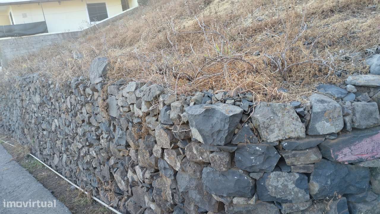 Terreno com possibilidade de construção - Grande imagem: 4/4