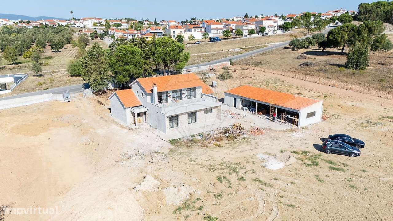 Moradia T4 para venda - Grande imagem: 2/7