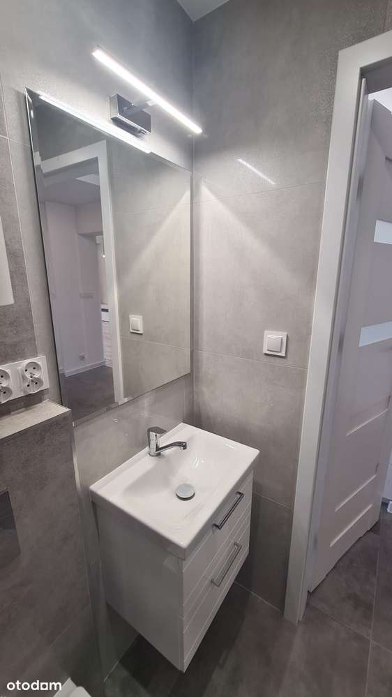 Piękne mieszkanie, świeżo wyremontowane _Super lokalizacja!-9