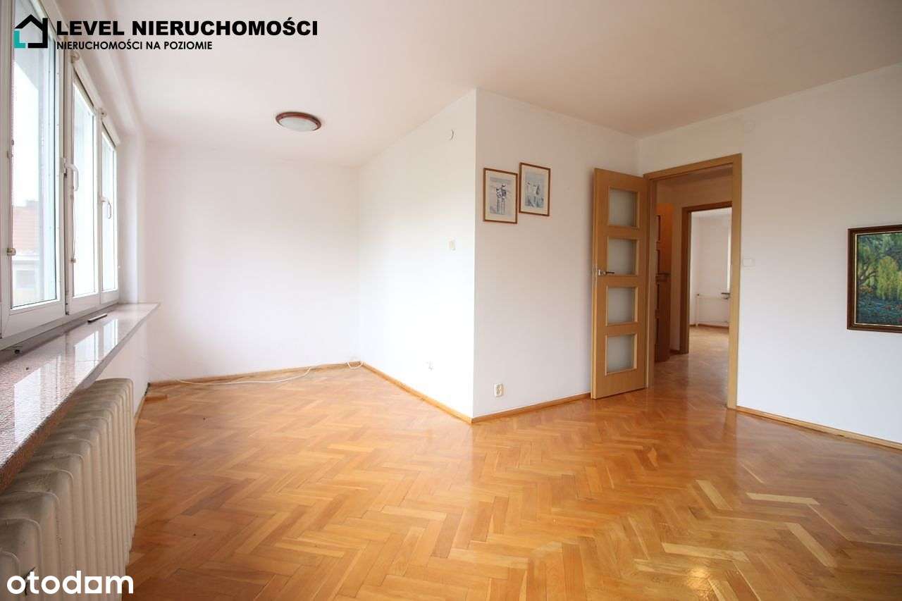 Dom w środku miasta-8