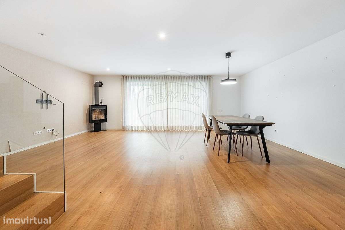 Moradia T3 Como Nova em Jesufrei – Vila Nova de Famalicão-3