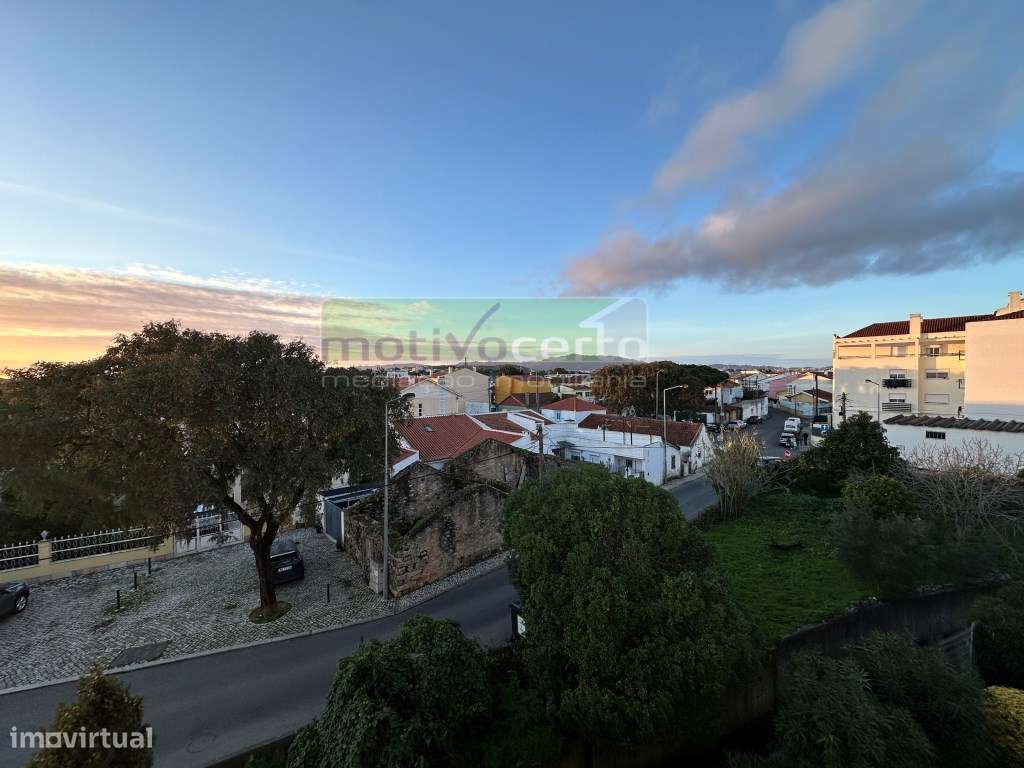 T2 em Trajouce, São Domingos Rana. Totalmente Remodelado com parque...-24