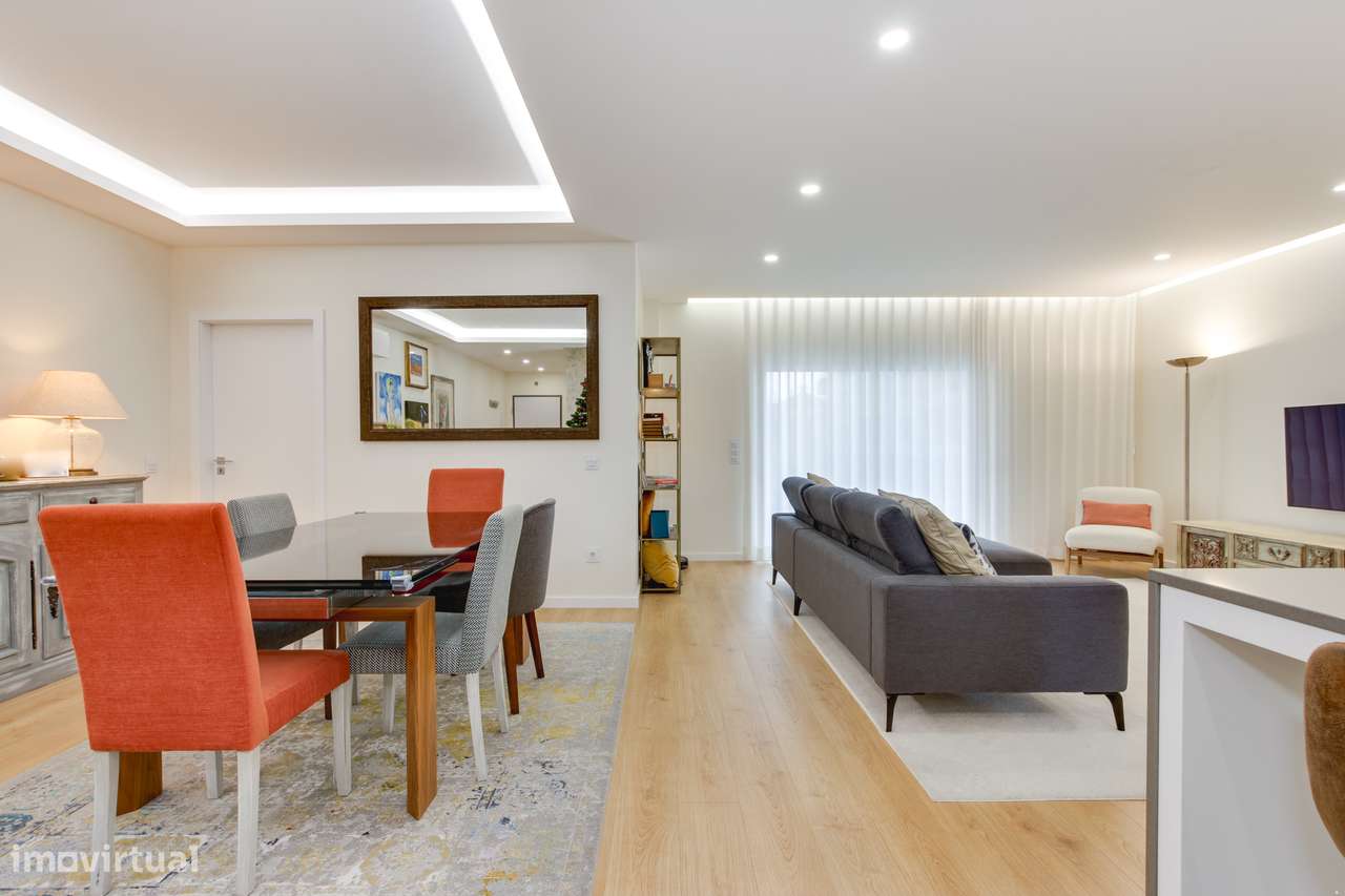 APARTAMENTO T4 DUPLEX | CONDOMÍNIO PRIVADO COM PISCINA | ALCOCHETE - Grande imagem: 5/52