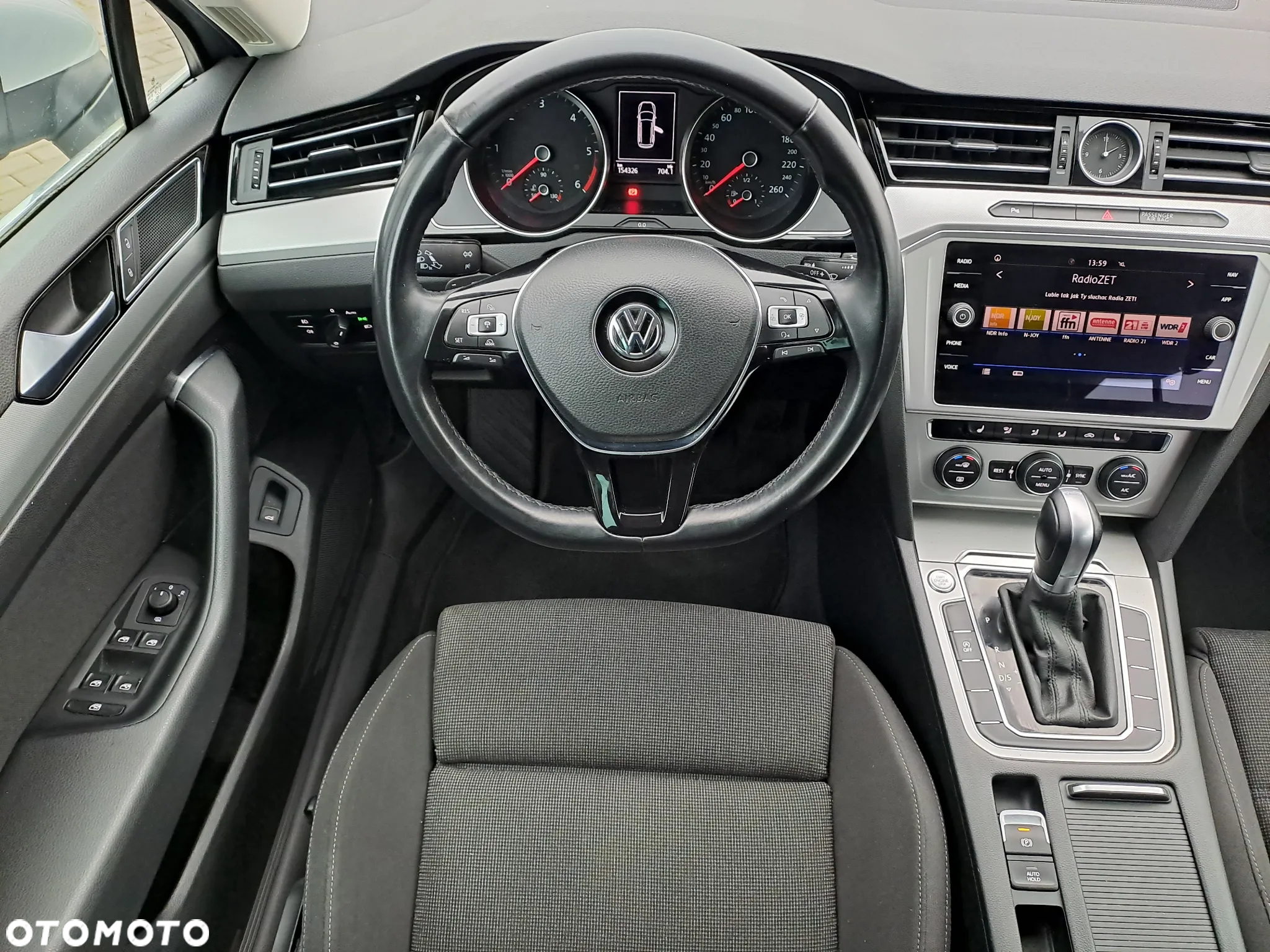 Volkswagen Passat Variant 2.0 TDI DSG (BlueMotion Technology) Comfortline - 15
